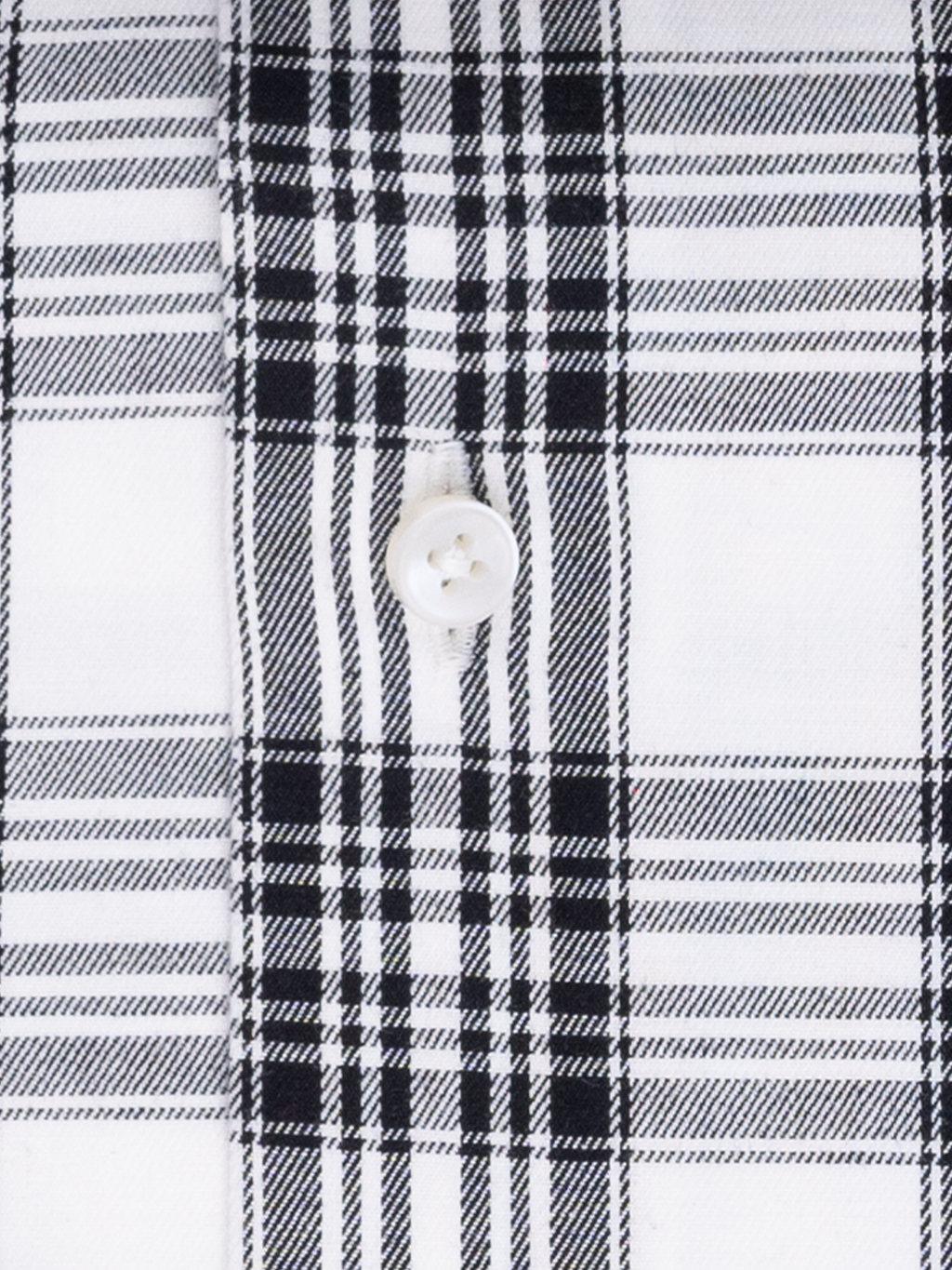 Chemise à carreaux noire et blanche